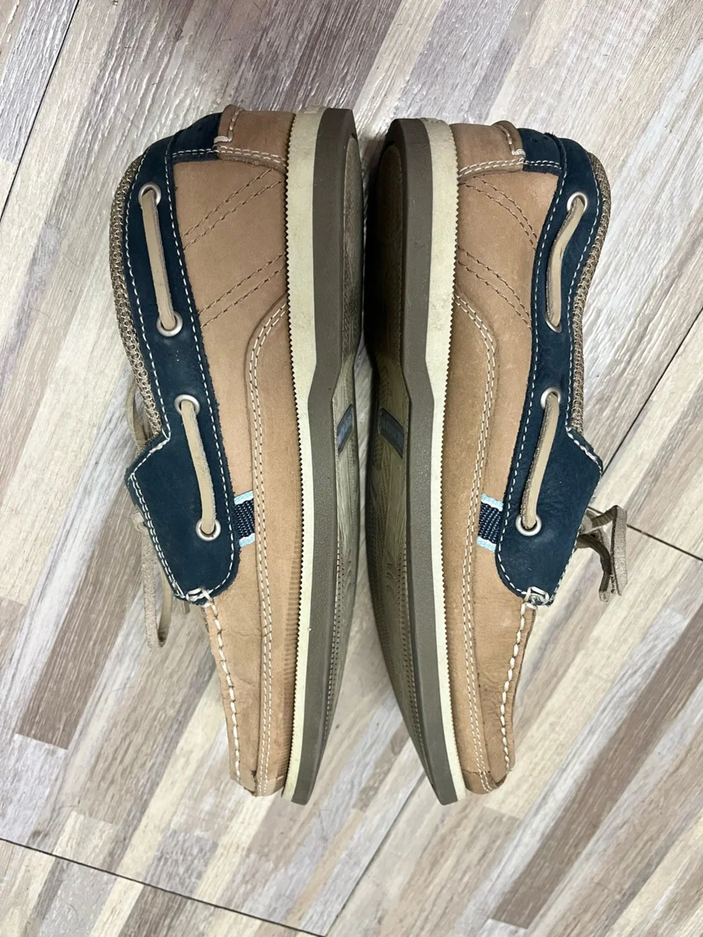 Margaritaville Men's Tan and Navy Leather Boat Shoes